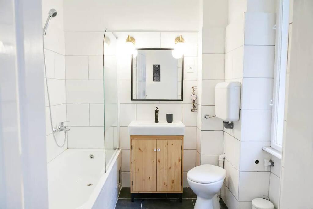 בודפשט Central 30M2 A/C Apartment, 3 Min From Ny Cafe מראה חיצוני תמונה